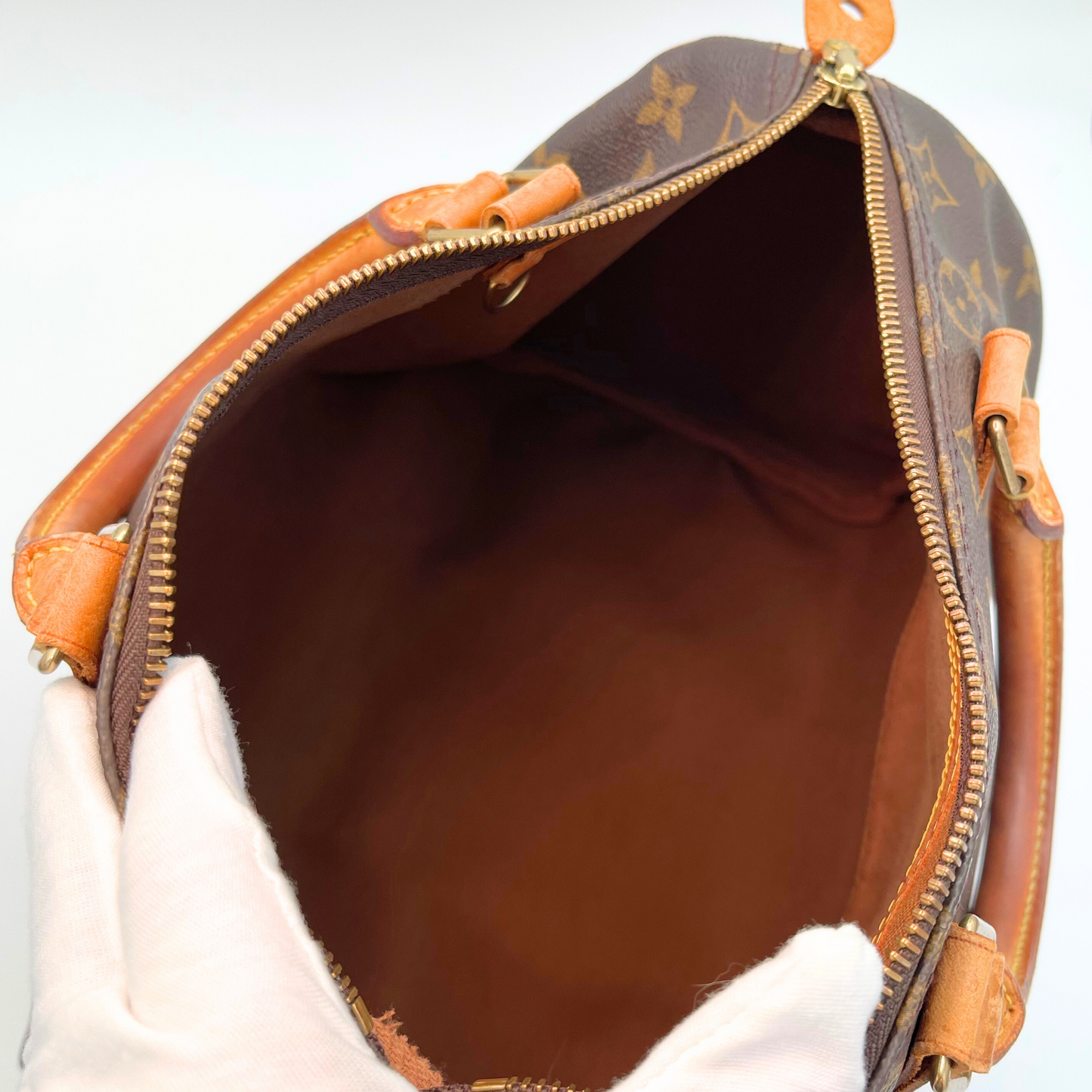 Louis Vuitton Speedy 30 Handbag