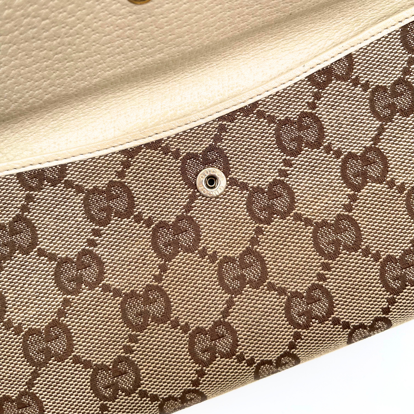 Gucci Canvas Abbey Wallet