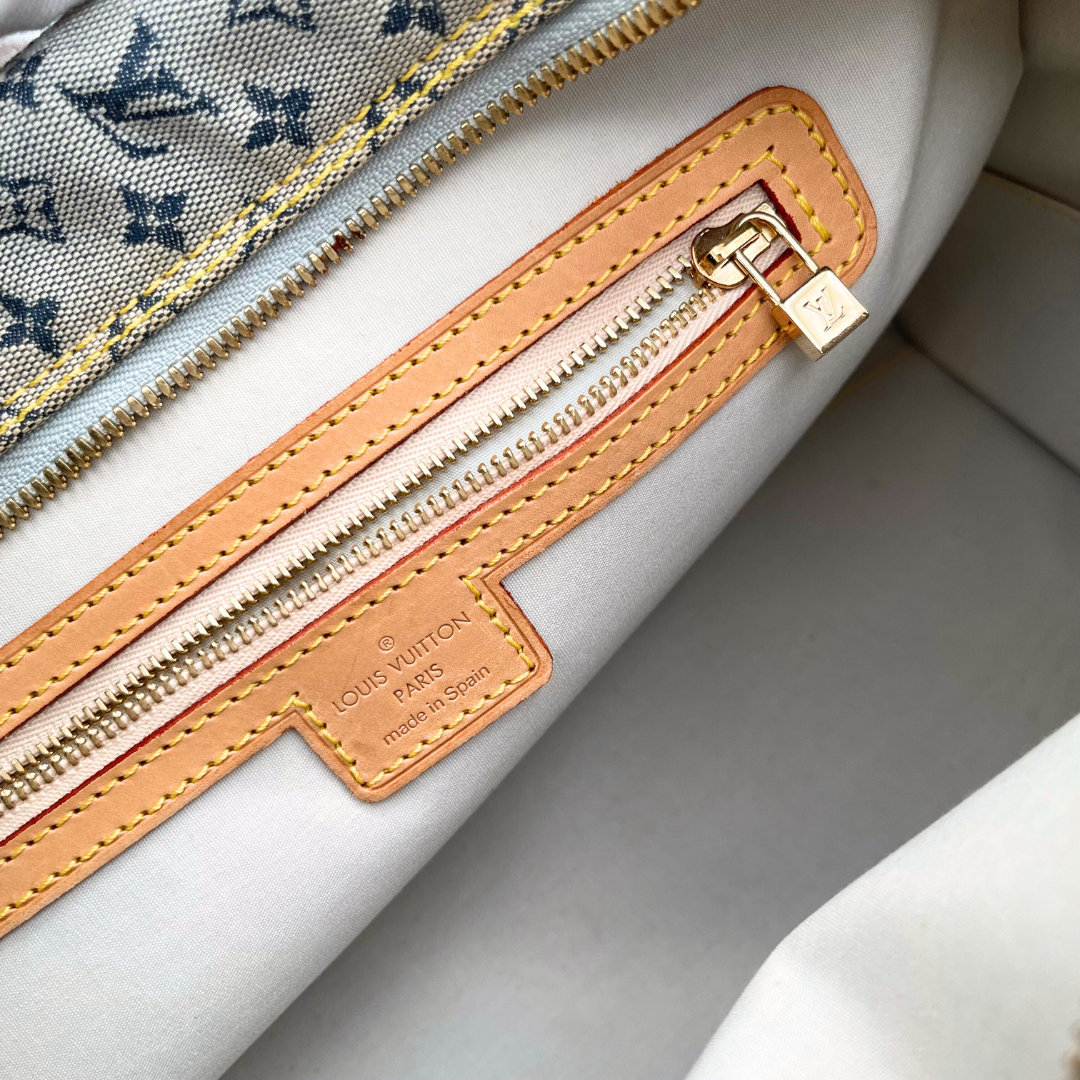Louis Vuitton Boston Bag